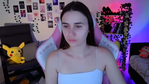 Snapshot of alicecharmy chatting on December 2024 01:22:01 PM alicecharmy online show from December 2024 01:22:01 PM