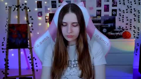 Snapshot of alicecharmy chatting on October 2025 05:40:01 AM alicecharmy online show from October 2025 05:40:01 AM