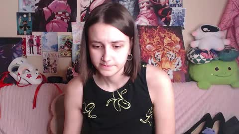 alice online show from November 2025 04:45:02 AM