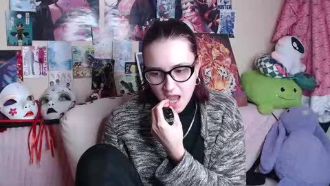 alice online show from December 2025 05:36:02 AM