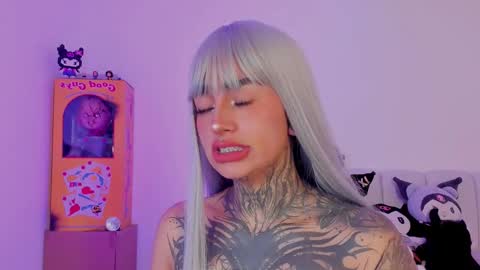 Snapshot of alicee_0 chatting on October 2025 08:37:02 PM Alice  online show from October 2025 08:37:02 PM