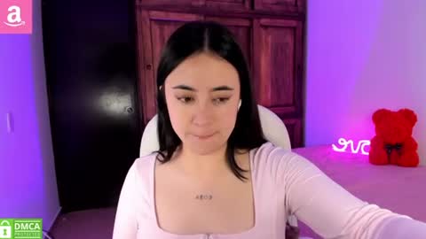 Snapshot of alicee_2 chatting on July 2026 05:27:02 PM Aliceee .. 97YP9VWGZHrefnav wishlist lists 1 online show from July 2026 05:27:02 PM