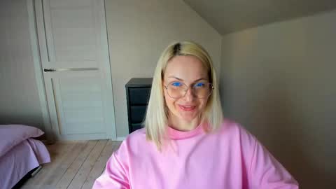 Snapshot of alicee__grace chatting on March 2025 12:28:01 PM Alicee online show from March 2025 12:28:01 PM