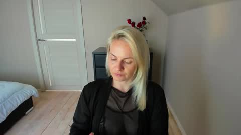 Snapshot of alicee__grace chatting on September 2025 09:03:02 AM Alicee online show from September 2025 09:03:02 AM