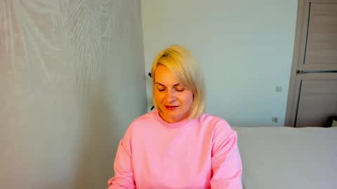 Snapshot of alicee__grace chatting on April 2026 08:41:01 AM Alicee online show from April 2026 08:41:01 AM