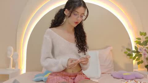 Snapshot of alicee_rodriguez chatting on November 2025 06:55:02 PM alice online show from November 2025 06:55:02 PM