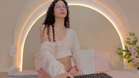 Snapshot of alicee_rodriguez chatting on January 2026 07:08:02 PM alice online show from January 2026 07:08:02 PM