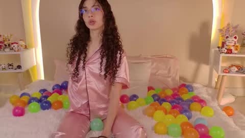 Snapshot of alicee_rodriguez chatting on February 2026 06:11:01 PM alice online show from February 2026 06:11:01 PM