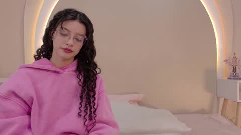 Snapshot of alicee_rodriguez chatting on February 2026 12:40:02 AM alice online show from February 2026 12:40:02 AM