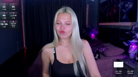 Snapshot of alicefreman chatting on June 2026 08:09:02 AM Alice online show from June 2026 08:09:02 AM