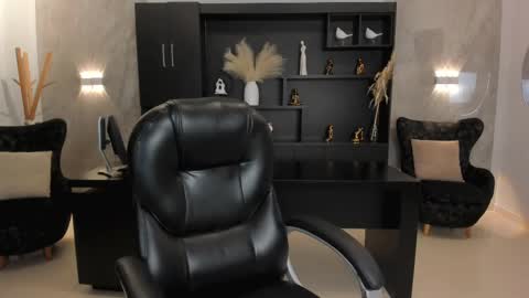 Alice online show from March 2025 03:35:02 AM