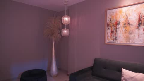 Alice online show from December 2025 06:58:01 PM