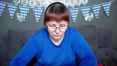 Snapshot of aliceinks chatting on September 2025 06:18:02 AM AliceInks online show from September 2025 06:18:02 AM