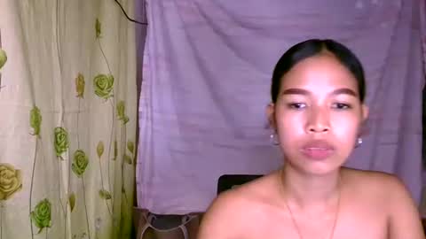 aliceinthewonderland21 online show from December 2025 12:45:01 PM