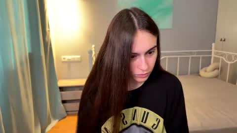 Snapshot of alicekollt chatting on June 2026 03:22:01 PM alicekollt online show from June 2026 03:22:01 PM