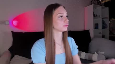 Alice online show from November 2025 04:56:01 AM