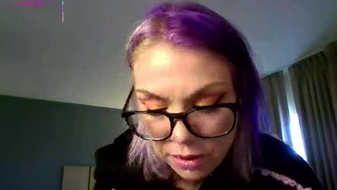 Snapshot of aliceliddell710 chatting on April 2026 02:00:02 PM Alice Liddell online show from April 2026 02:00:02 PM