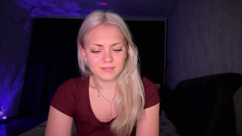 Snapshot of aliceoceaneyes chatting on October 2025 02:05:01 PM aliceoceaneyes online show from October 2025 02:05:01 PM