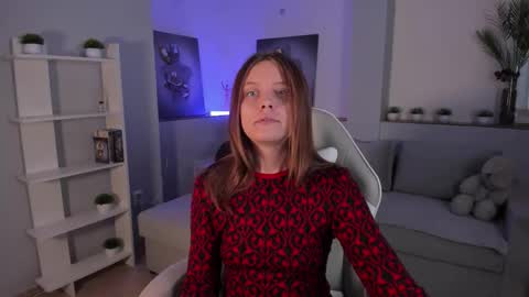 Alice online show from October 2025 02:20:02 AM