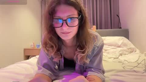 AlicePinkhead online show from June 2026 10:28:02 AM