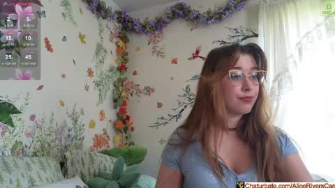 Snapshot of aliceriverscam chatting on April 2026 04:15:01 PM Alice Rivers ---- Enter my public Discord- online show from April 2026 04:15:01 PM