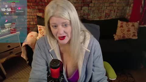 Alices Curiosity online show from December 2024 07:52:02 PM