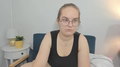 alicesensitive online show from November 2025 11:49:02 AM