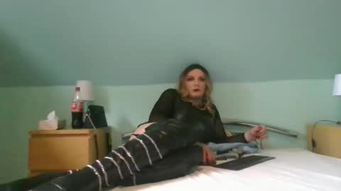 Alice online show from October 2025 11:44:02 AM