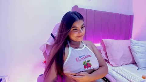 Snapshot of alicethunder_ chatting on October 2025 04:11:01 AM A L I C E  T H U N D E R online show from October 2025 04:11:01 AM