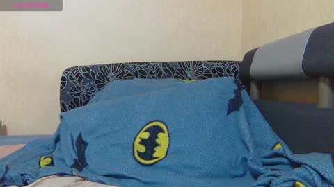 AliceWoolfy online show from December 2025 08:46:01 PM