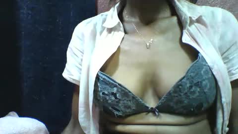 alicia253177 online show from September 2025 02:57:02 AM