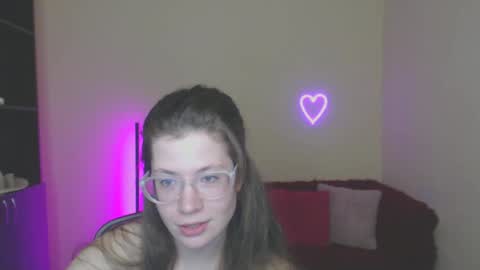 Alicia online show from February 2025 01:13:02 PM