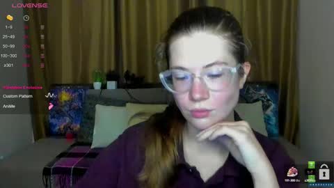 Alicia online show from October 2025 05:25:02 PM