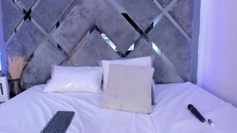 Alice  online show from January 2025 05:58:02 PM