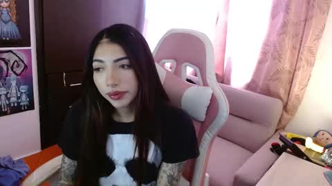 ALICIA  online show from October 2025 06:38:02 PM