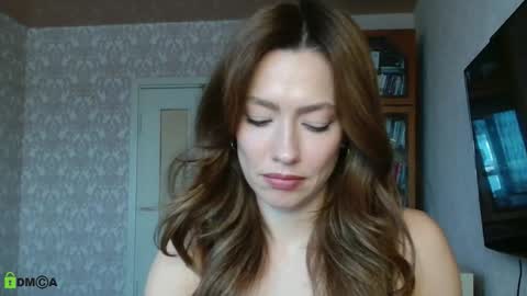 Alicia online show from November 2025 09:53:01 AM