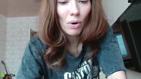 Snapshot of alicia_savory chatting on March 2026 07:25:01 AM Alicia online show from March 2026 07:25:01 AM