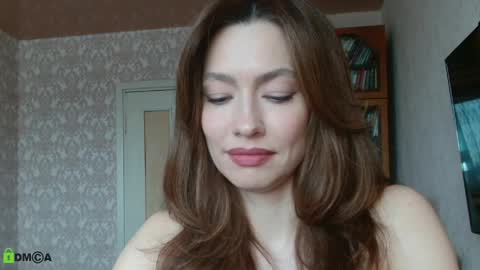 Snapshot of alicia_savory chatting on April 2026 06:19:01 AM Alicia online show from April 2026 06:19:01 AM
