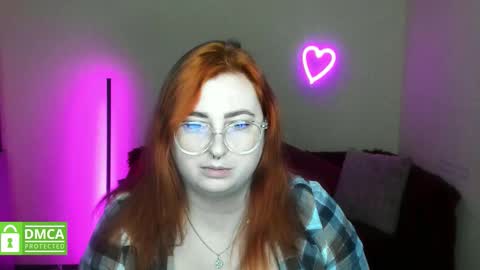 Snapshot of alicia_side_red chatting on November 2025 12:28:02 PM Alicia online show from November 2025 12:28:02 PM