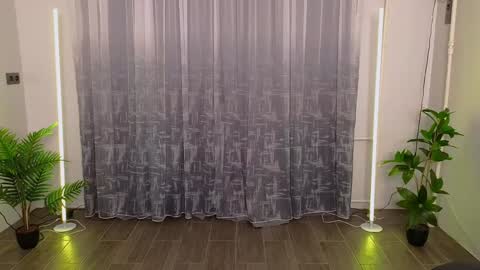 Snapshot of alicia_x_art chatting on February 2025 01:22:01 AM Alicia Lici  online show from February 2025 01:22:01 AM