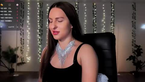 Snapshot of alicia_x_art chatting on September 2025 07:45:01 AM Alicia Lici  online show from September 2025 07:45:01 AM