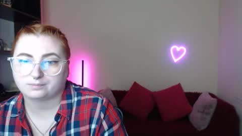 Alicia online show from November 2025 12:26:01 PM