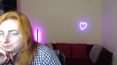 Alicia online show from November 2025 06:34:01 AM