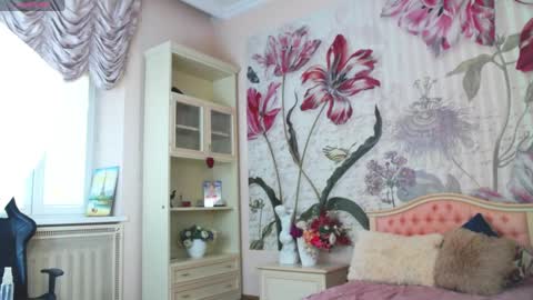 Snapshot of aliciabow chatting on April 2026 02:10:02 PM Veronica online show from April 2026 02:10:02 PM