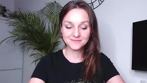 Alicia online show from February 2025 08:25:01 PM