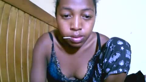 alicianah online show from October 2025 07:33:01 PM