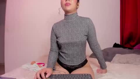 Snapshot of aliciapalmer19 chatting on September 2025 12:33:01 AM Alis 3 independent model 3 online show from September 2025 12:33:01 AM