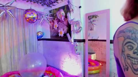  Alicia  online show from December 2025 12:03:02 PM