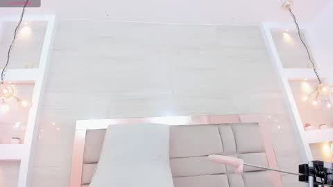 im tutti online show from February 2025 05:16:01 AM