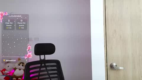 aliciia_23 online show from March 2026 11:22:02 PM